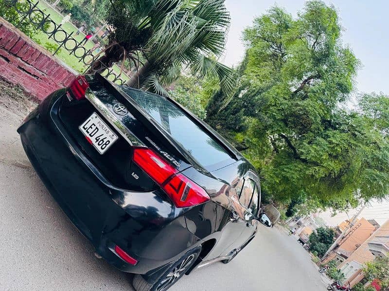 Toyota Corolla Altis 2016/2017 4