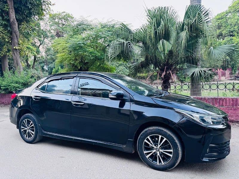 Toyota Corolla Altis 2016/2017 5