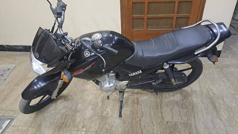 YBR 125.2019 Model. Lush Condition 2