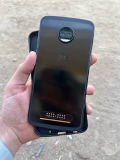 Moto Z2 Force 4/64 Snapdragon 835