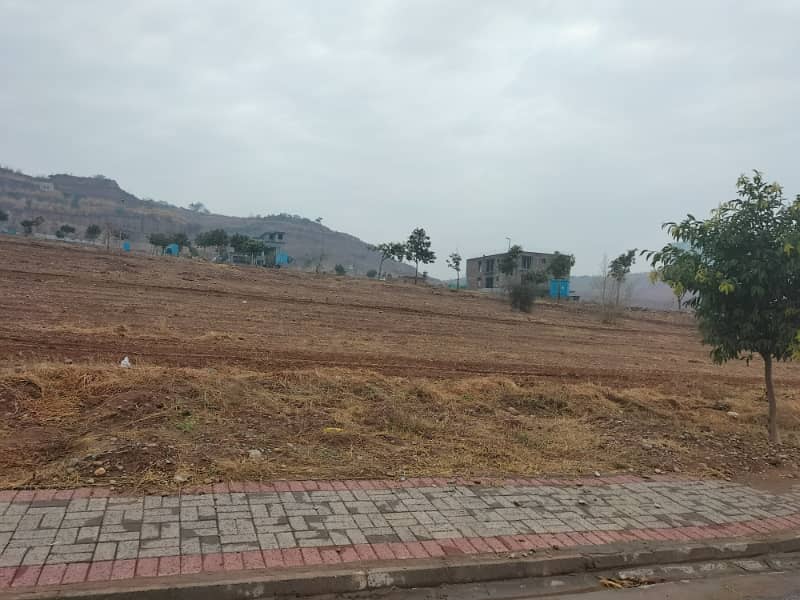 1 Kanal plot for sale in DHA 4 Islamabad 0