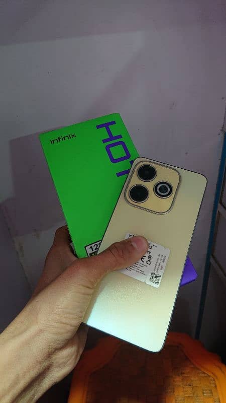 infinix hot 40 i.   (8) 128 0