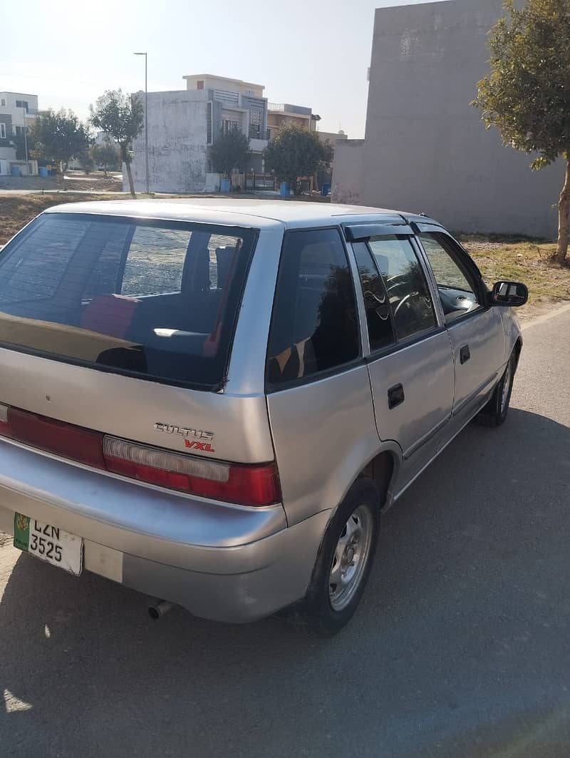 Suzuki Cultus VXL 2005 4