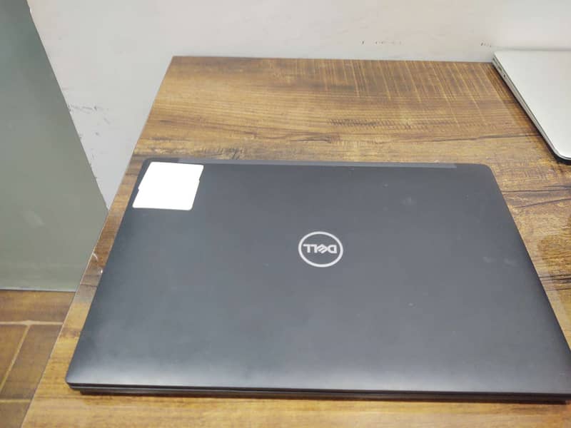 Dell Latitude 7490 3