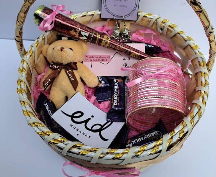 customized Eid gift baskets 1