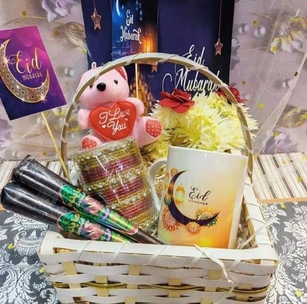 customized Eid gift baskets 2