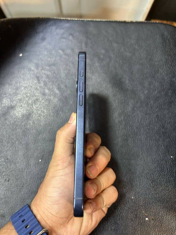 iPhone 15 pro Max blue titanium 256 GB jv 4