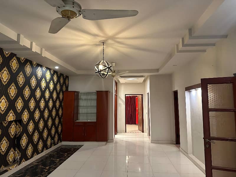 10 Marla Owner Build House Is Available For Sale In Bahria Town Sector C Jasmine Block Lahore 0