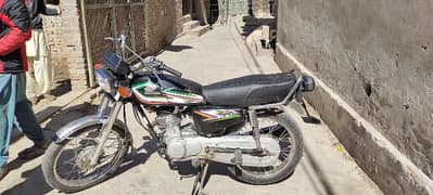 Honda CG125 Used. Good Condition and Genuine Condition