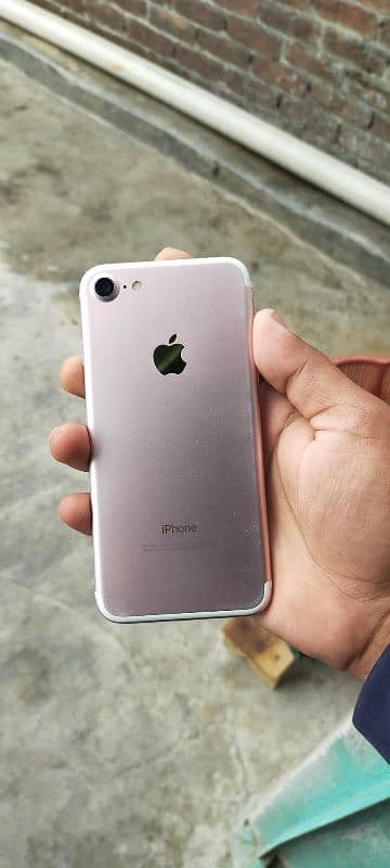 Iphone 7 for sale 3