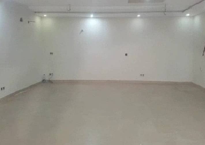 4 Marla 3rd Floor Office With Elevator For Rent In DHA Phase 5,Block CCA, Lahore. 2