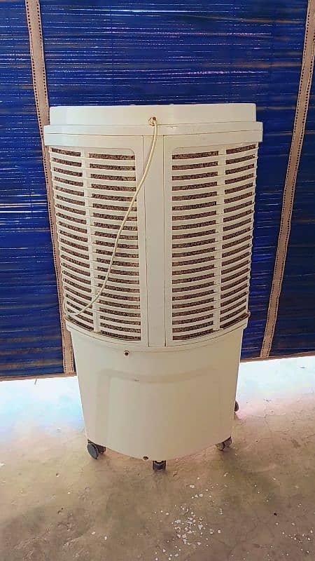 AC+DC Air Cooler Boss Company in VIP Condition Single Hand Used. 2