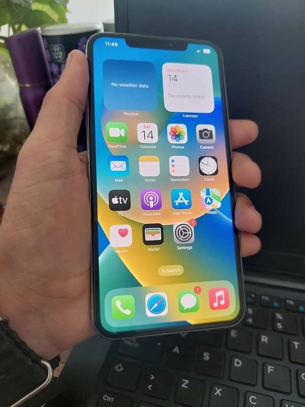 iPhone X nopta 1