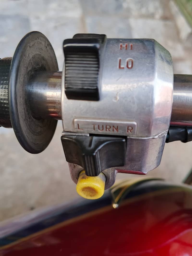 Honda CD 70 2005 9
