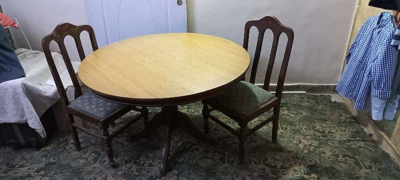 wooden Round Table 0