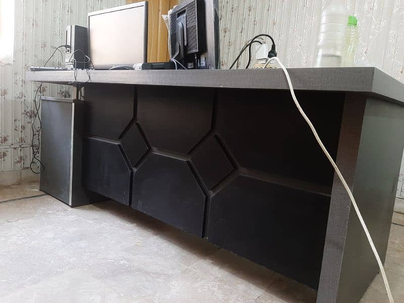 Office Table for sale 0