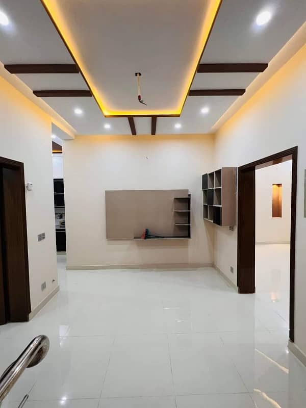 Prime Location 5 Marla House In Central Ferozepur Road For Sale 2