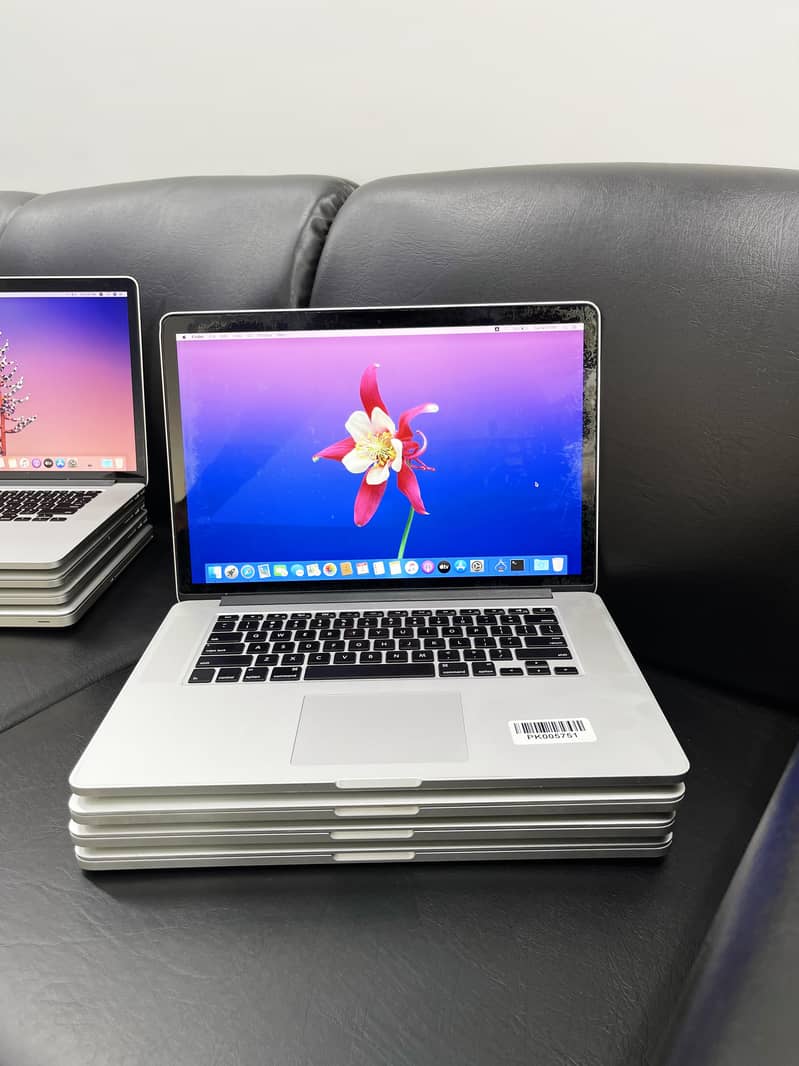 APPLE MACBOOK PRO COREI7 15'' RETINA DISPLAY WITH 16GB RAM 3