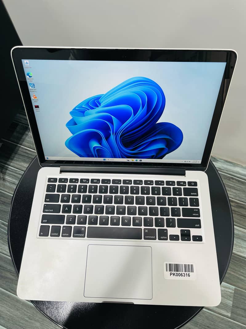 APPLE MACBOOK PRO COREI7 15'' RETINA DISPLAY WITH 16GB RAM 5