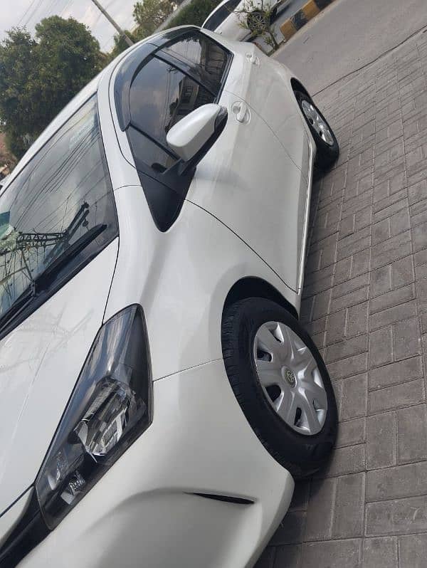 Toyota Vitz 2015 6