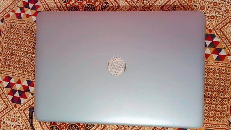 HP laptop core i5-7300 1