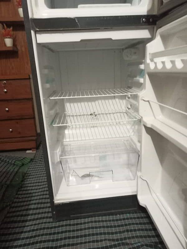 dawlance fridge brand new for sale. . 10