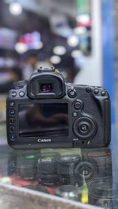 DSLR CAMERA CANON 5D MARK III 10 BY 10 CONTACT 03212306356