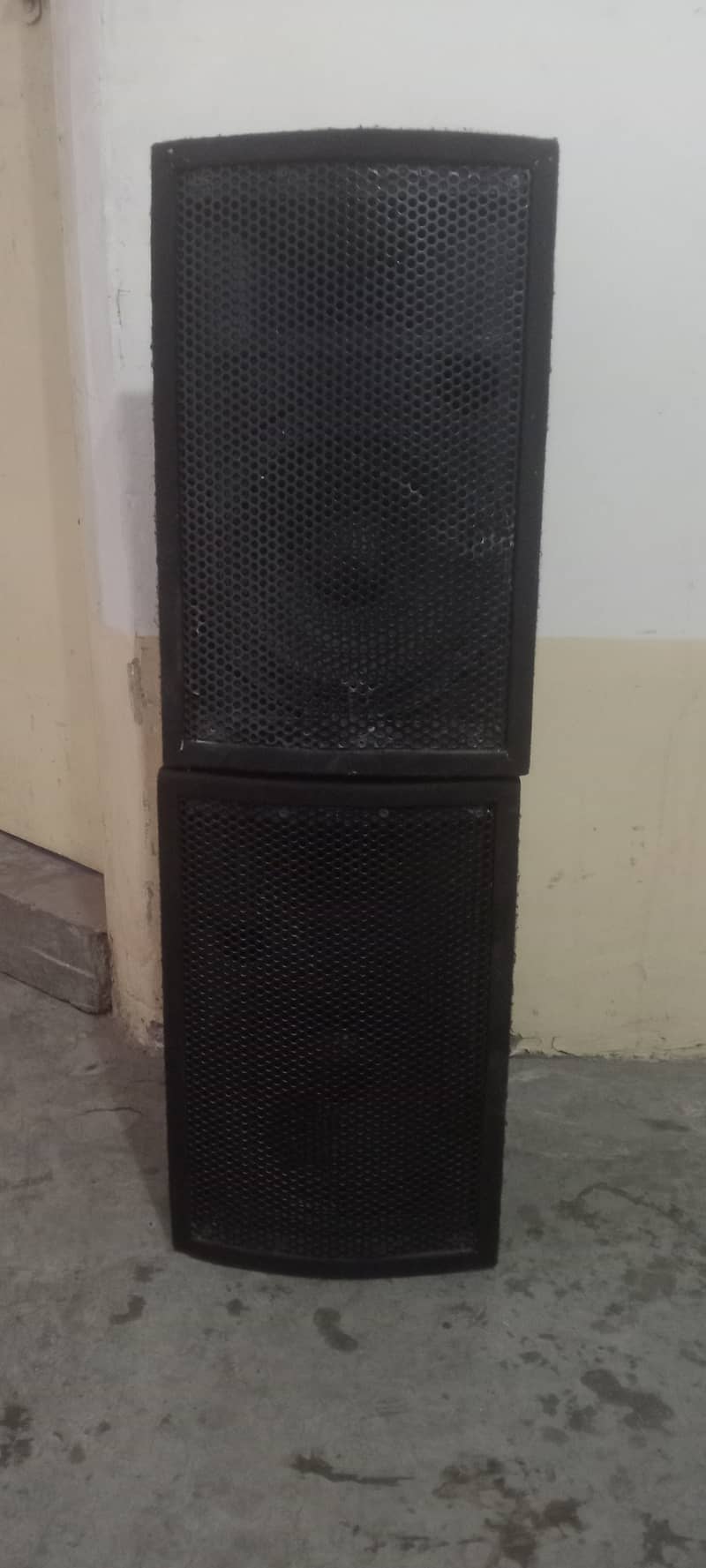 Dj type speaker 1