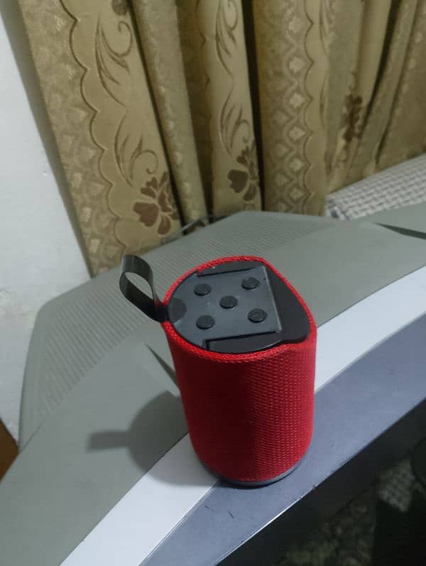 speaker with Best 1