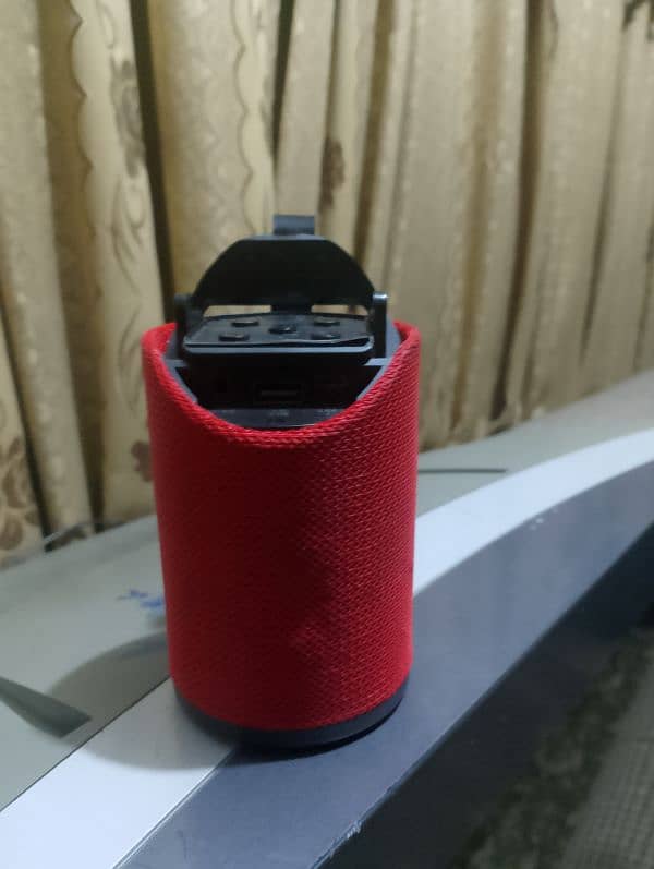 speaker with Best 2