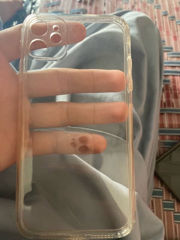 iphone 11 back cover used condition 10/9 0