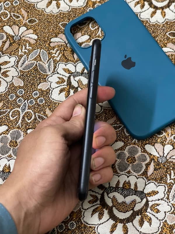 iPhone 11 pro 7