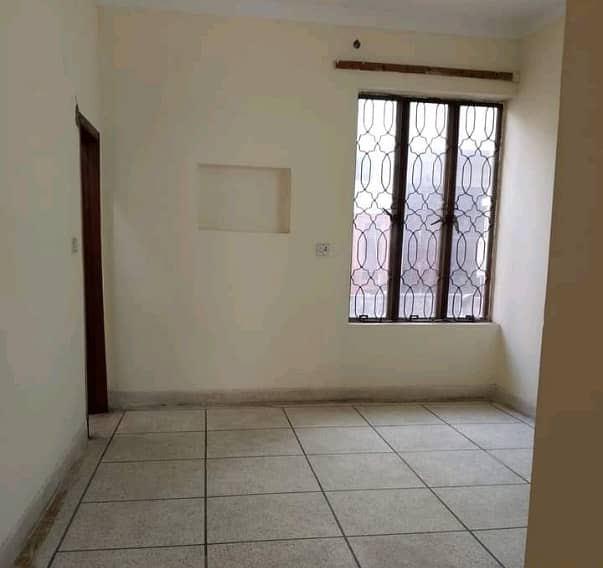 10 Marla House For Rent In Faisal Town Faisal Town 4