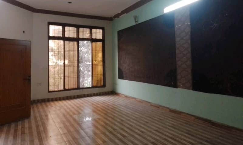 Affordable Upper Portion Available For rent In Johar Town 0