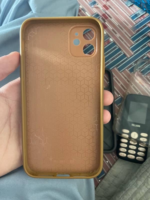 iphone 11 back cover used condition 10/10 1