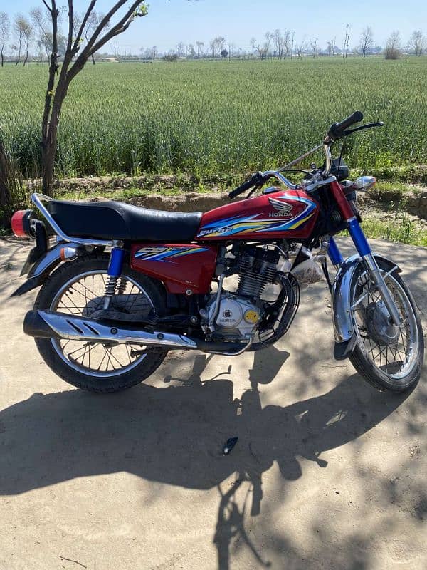 Honda CG 125 2018 model very good condition 0