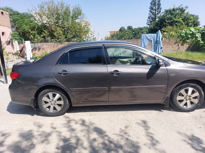 Toyota Corolla GLI 2011 8