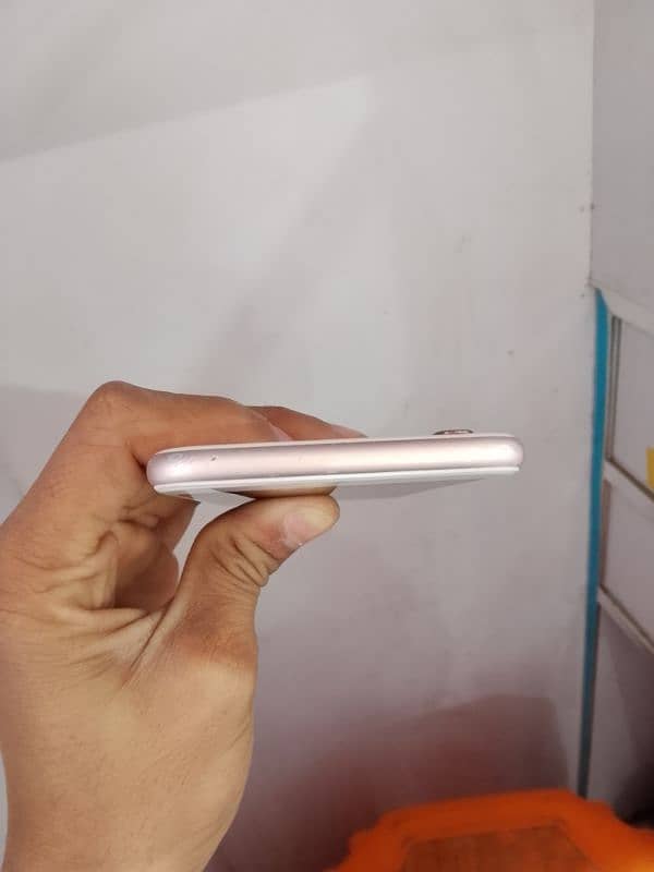 iphone 6s 64gb pta approved 3