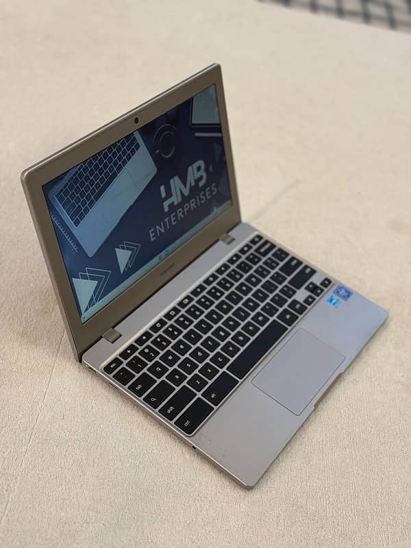 Samsung XE310 Chromebook playstore 4/32gb Latest update 2029 1