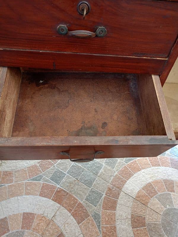 Wood Dressing Table 10