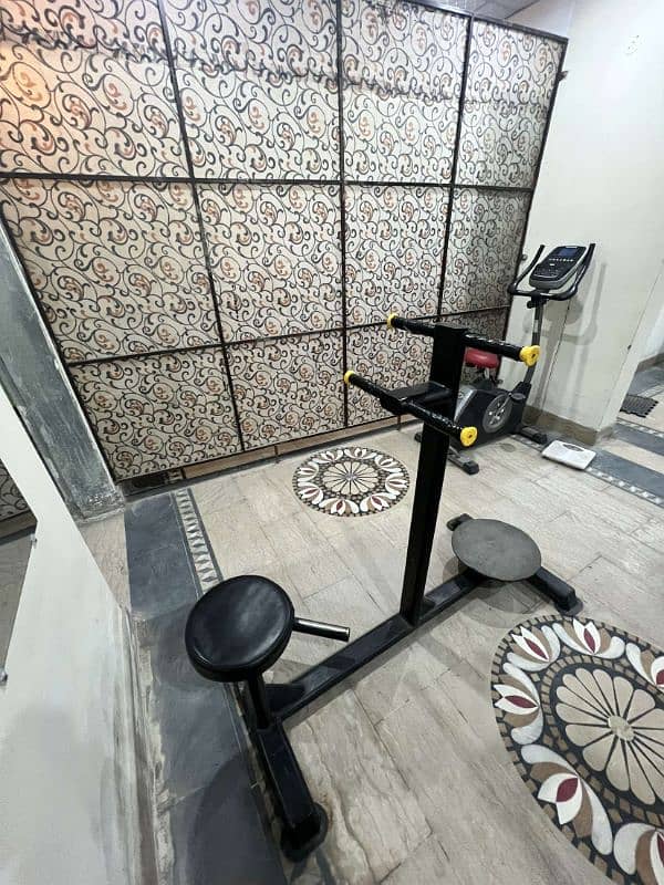 used gym equipments available at very reasonable price 7