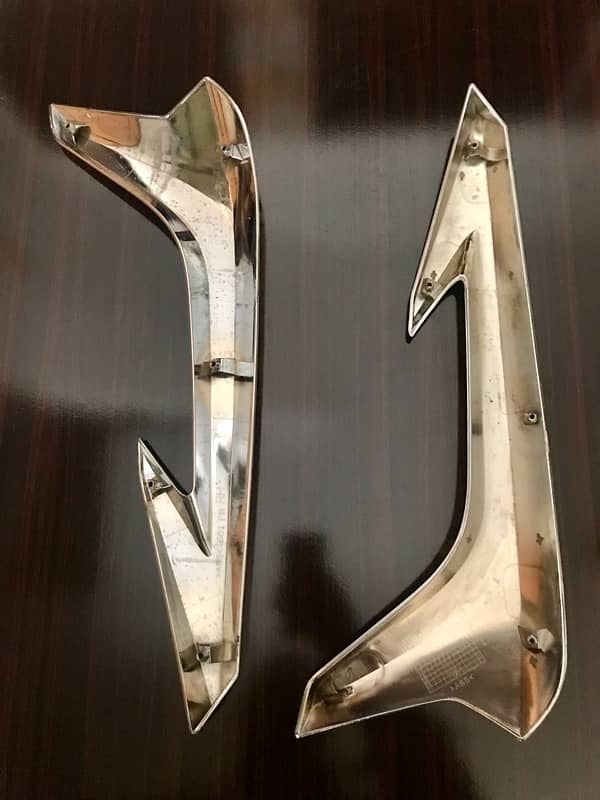 Prado Front bumper DRL Chrome 1