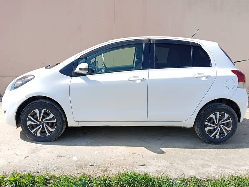 Toyota Vitz 2012 2