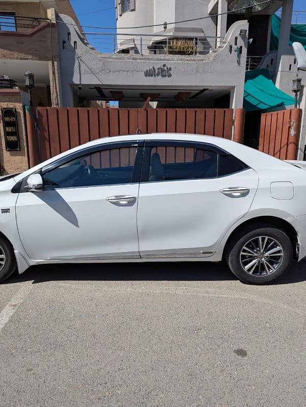 Toyota Altis Grande 2016 3