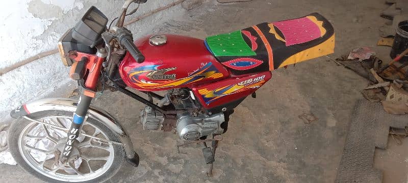 united 100 cc 0