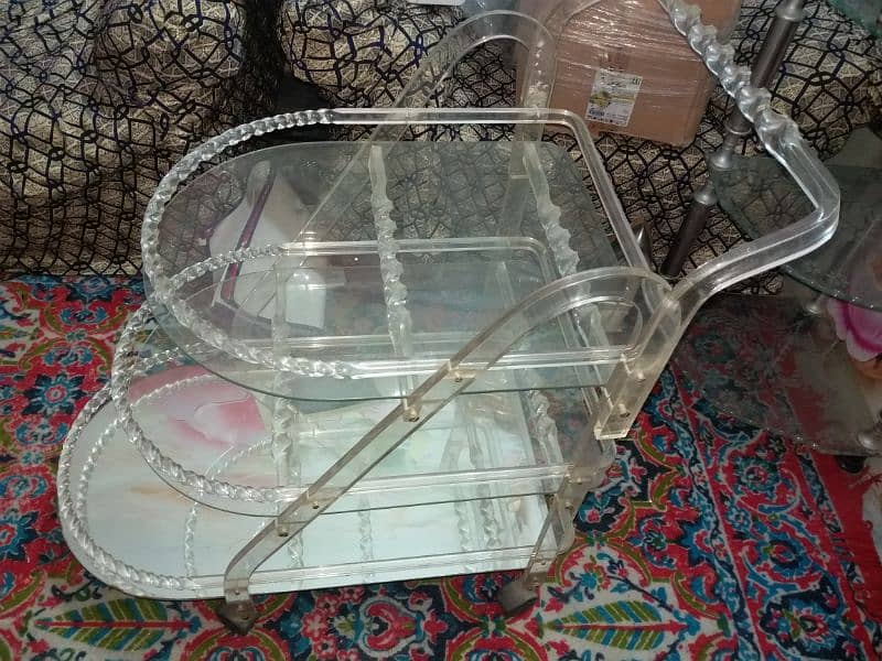 tea trolley 10 by 10 condition total glass body original hai 0