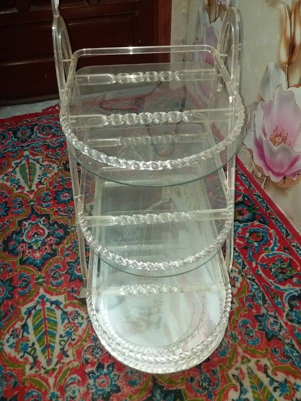 tea trolley 10 by 10 condition total glass body original hai 2