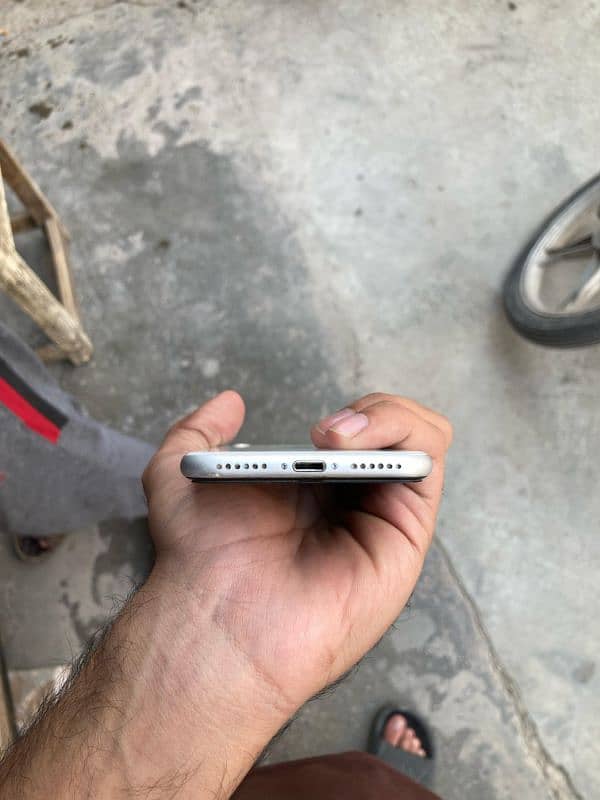 iPhone se 2020 pta approved 4