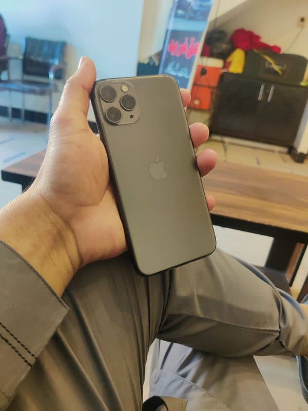 iphone 11 pro 1