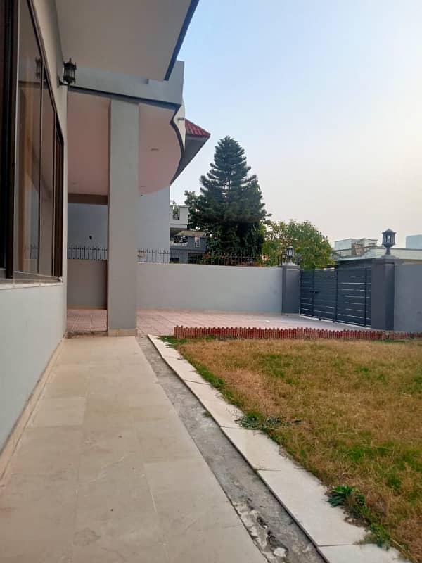 1 Kanal House For Sale Prime Location 15